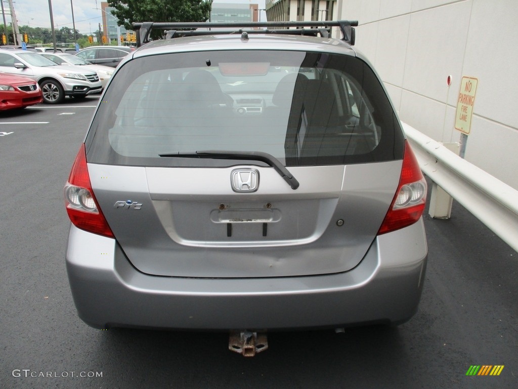 2008 Fit Hatchback - Storm Silver Metallic / Black/Grey photo #4