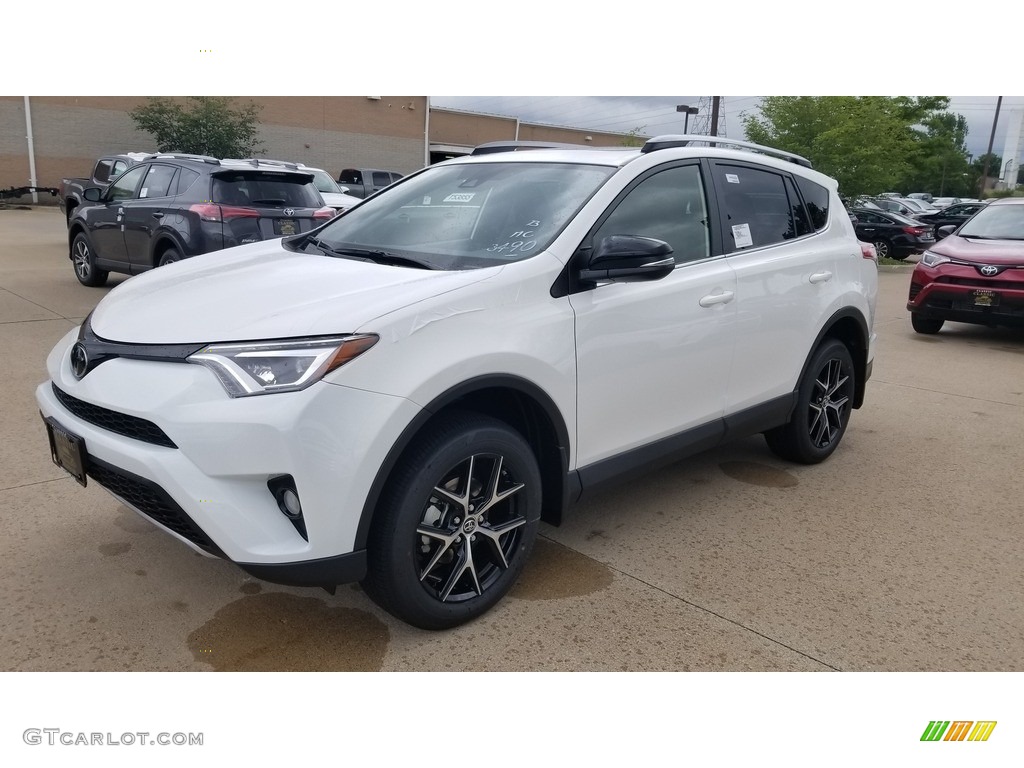 2018 RAV4 SE AWD - Super White / Black photo #1