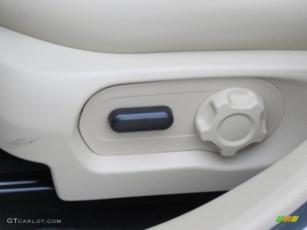 2018 Taurus SEL - Oxford White / Dune photo #9