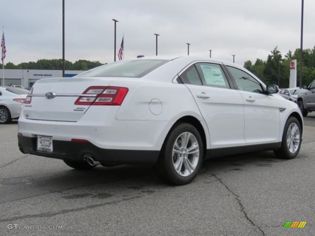 2018 Taurus SEL - Oxford White / Dune photo #20