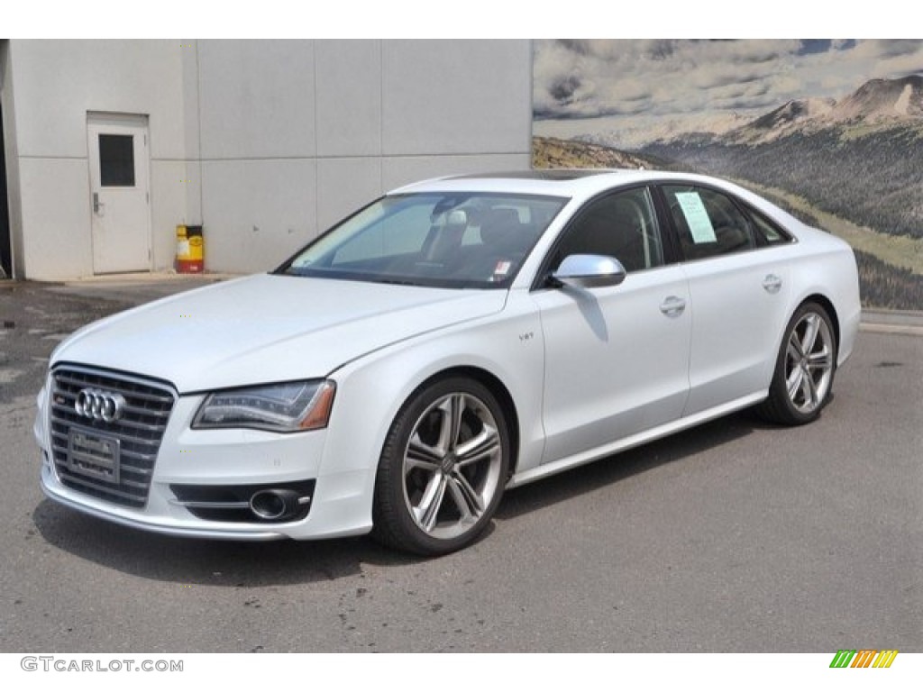 2013 Audi S8 4.0 TFSI quattro Sedan Exterior Photos