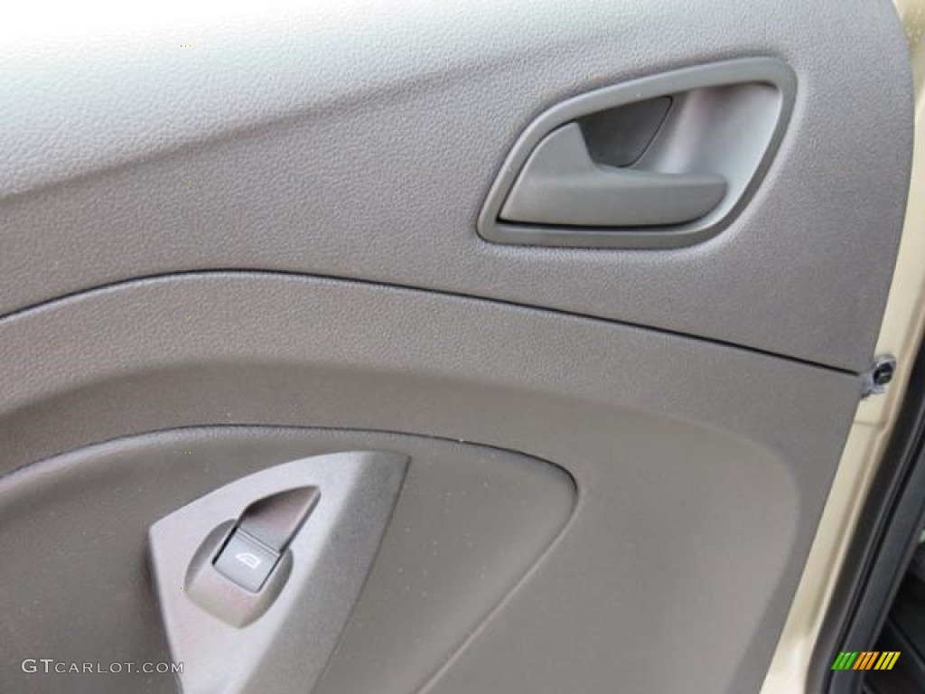 2018 Escape S - White Gold / Charcoal Black photo #7