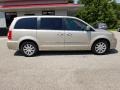 Cashmere Pearl - Town & Country Touring Photo No. 2