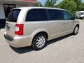 Cashmere Pearl - Town & Country Touring Photo No. 6