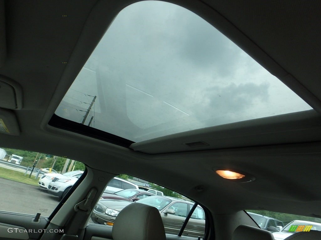 2011 Malibu LT - White Diamond Tricoat / Titanium photo #12