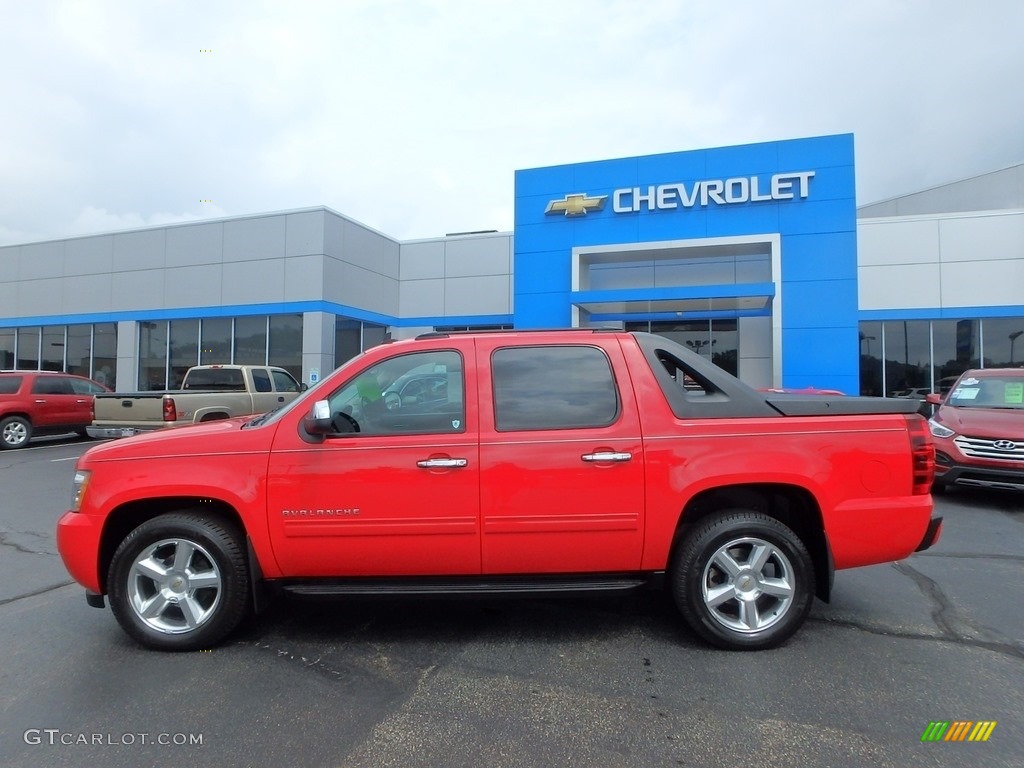 2012 Avalanche LS 4x4 - Victory Red / Ebony photo #3