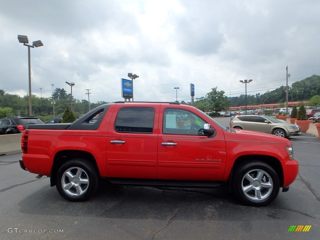 2012 Avalanche LS 4x4 - Victory Red / Ebony photo #9