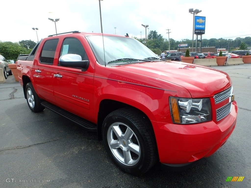 2012 Avalanche LS 4x4 - Victory Red / Ebony photo #10