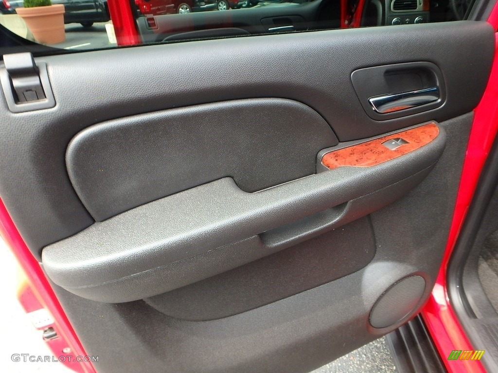 2012 Avalanche LS 4x4 - Victory Red / Ebony photo #23