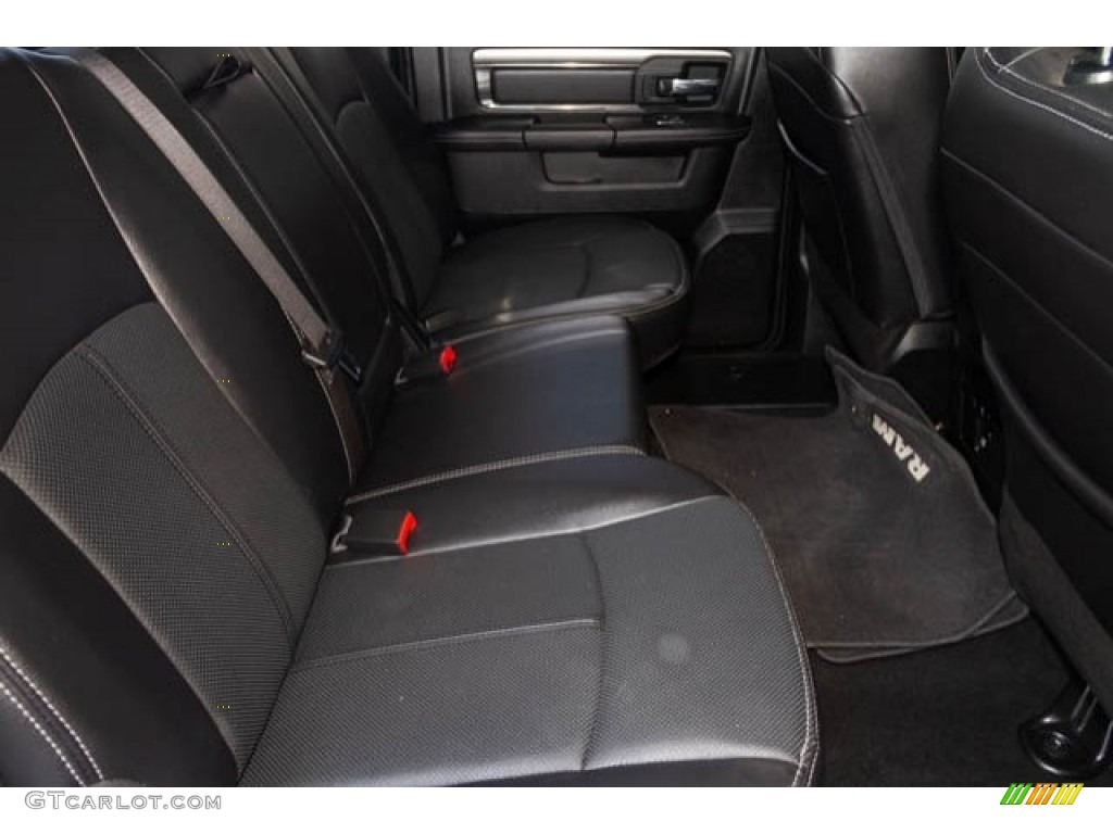 2018 1500 Night Crew Cab 4x4 - Granite Crystal Metallic / Black photo #23