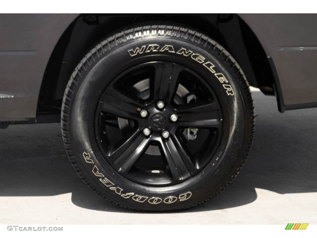 2018 1500 Night Crew Cab 4x4 - Granite Crystal Metallic / Black photo #38