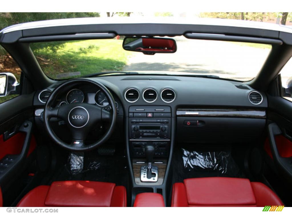 2005 S4 4.2 quattro Cabriolet - Light Silver Metallic / Red/Black photo #18