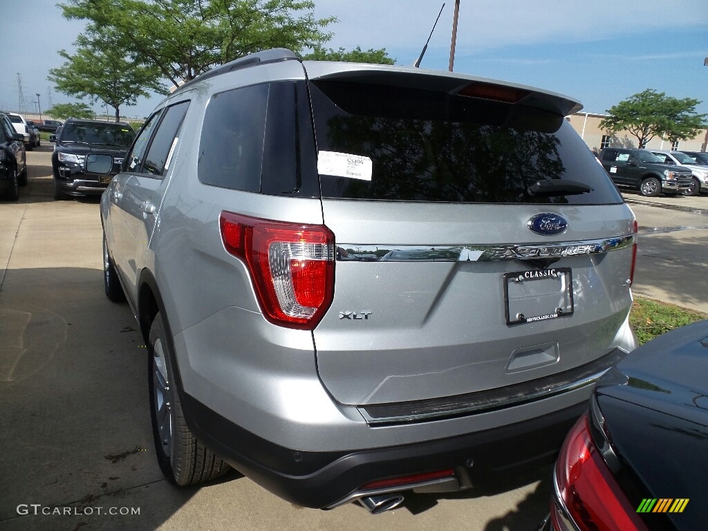 2018 Explorer XLT 4WD - Ingot Silver / Ebony Black photo #3