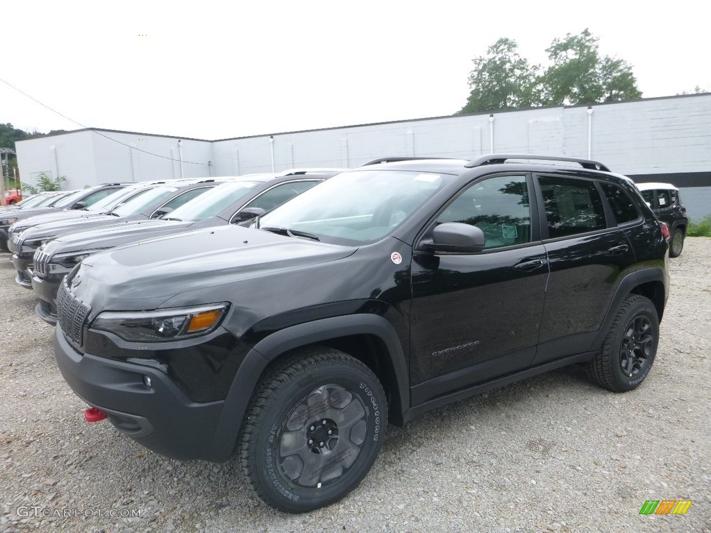 Diamond Black Crystal Pearl Jeep Cherokee