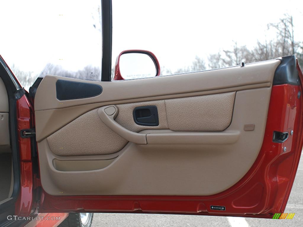2001 Z3 2.5i Roadster - Siena Red Metallic / Beige photo #23