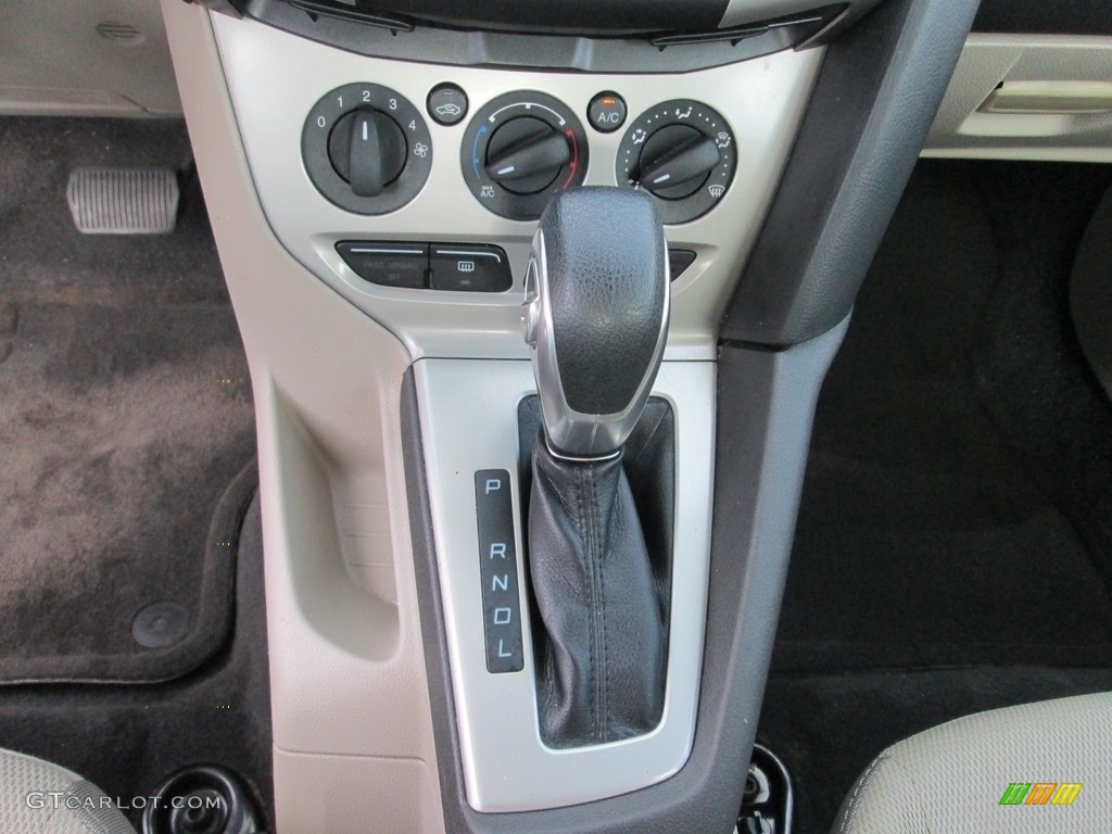 2014 Focus SE Sedan - Ruby Red / Medium Light Stone photo #27