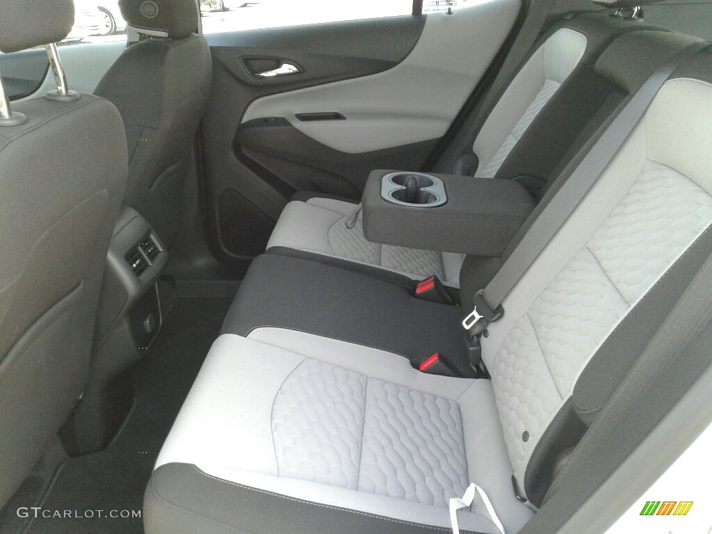 2018 Equinox LS - Summit White / Medium Ash Gray photo #10