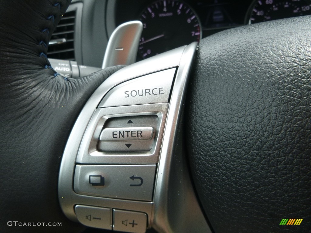 2018 Nissan Altima 2.5 SR Steering Wheel Photos
