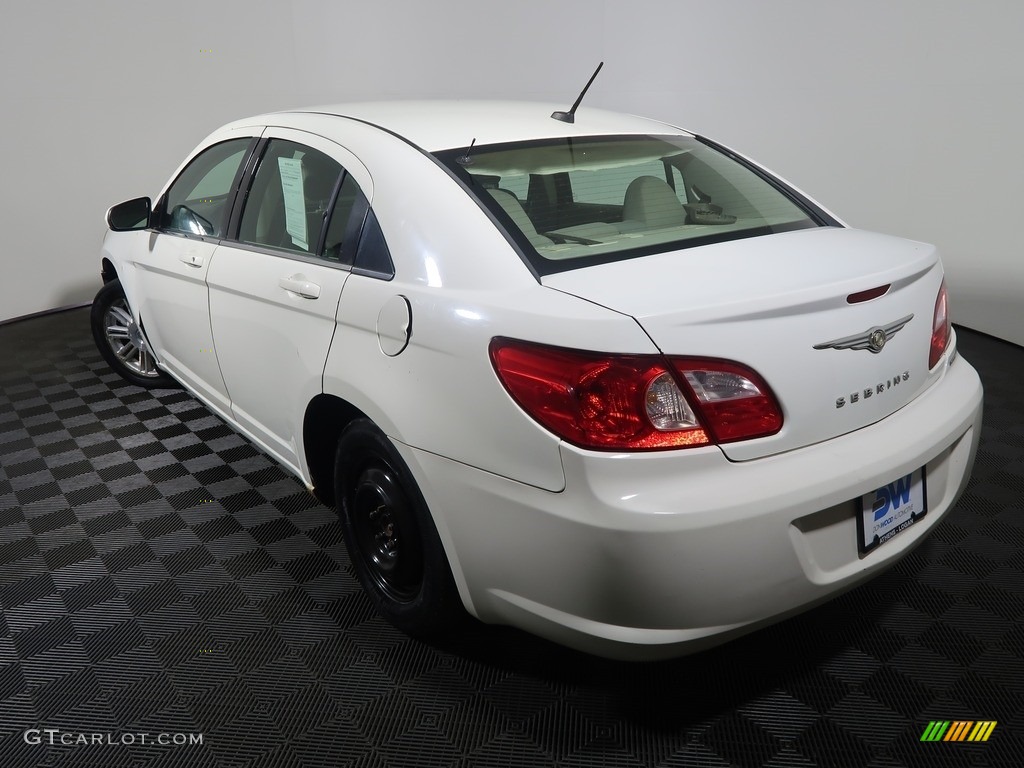 2008 Sebring Touring Sedan - Stone White / Dark Khaki/Light Graystone photo #9