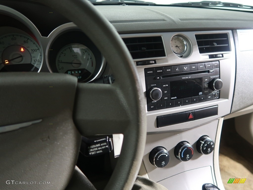 2008 Sebring Touring Sedan - Stone White / Dark Khaki/Light Graystone photo #17