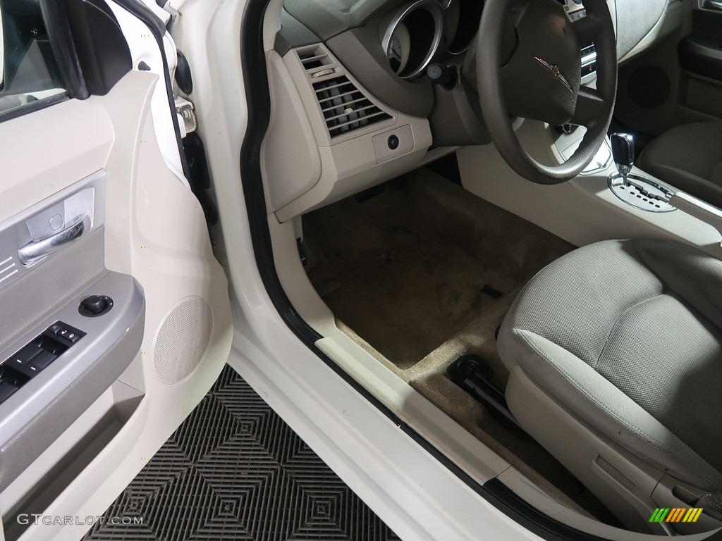 2008 Sebring Touring Sedan - Stone White / Dark Khaki/Light Graystone photo #30