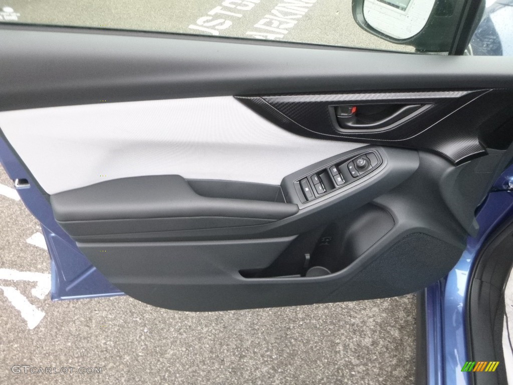 2019 Subaru Crosstrek 2.0i Premium Gray Door Panel Photo #128657824