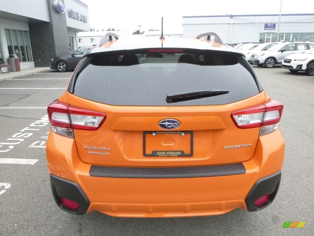2019 Crosstrek 2.0i - Sunshine Orange / Gray photo #5