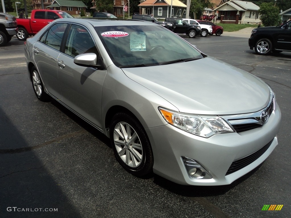 2014 Camry XLE - Classic Silver Metallic / Ash photo #5