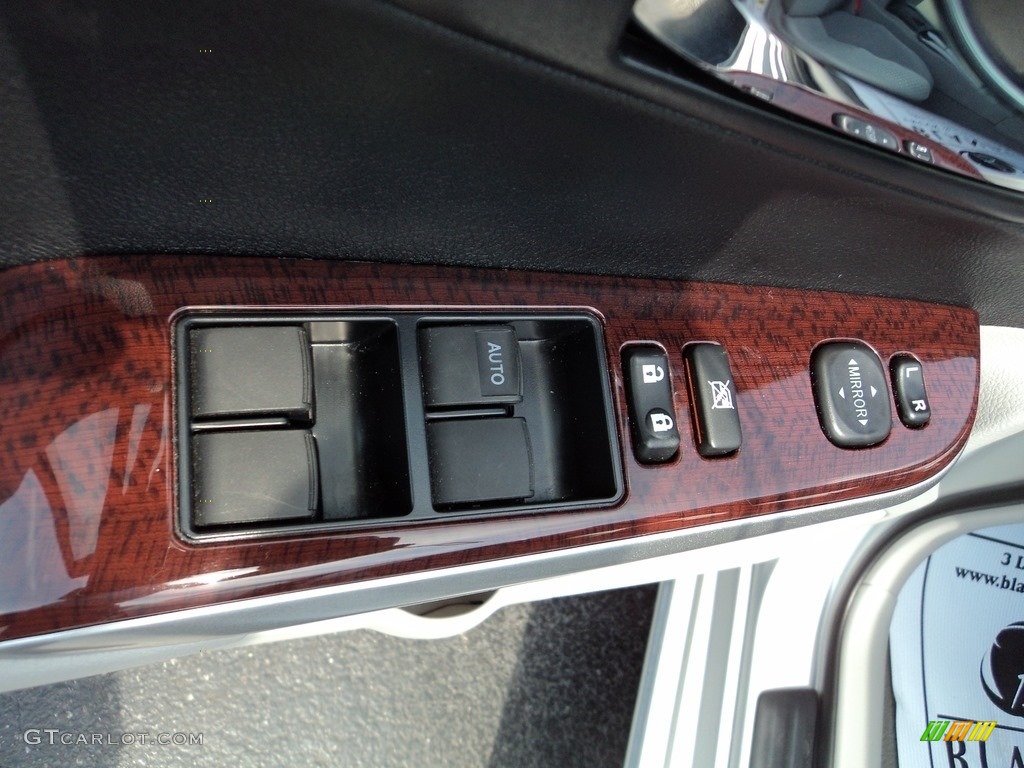 2014 Camry XLE - Classic Silver Metallic / Ash photo #10