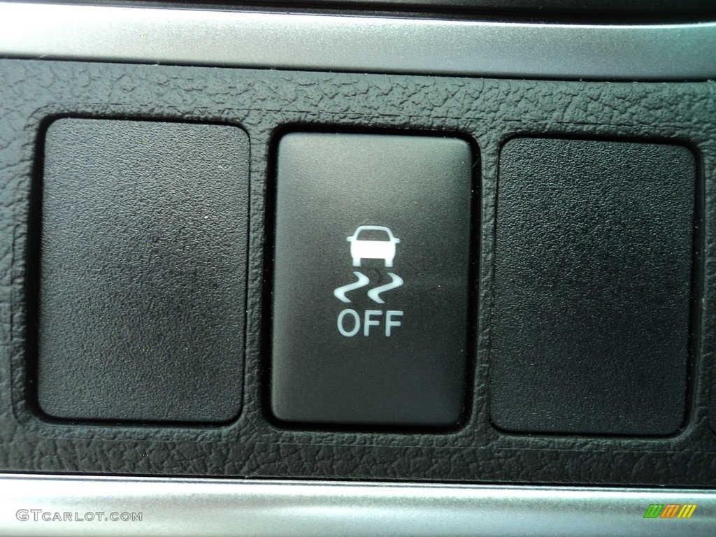2014 Camry XLE - Classic Silver Metallic / Ash photo #11