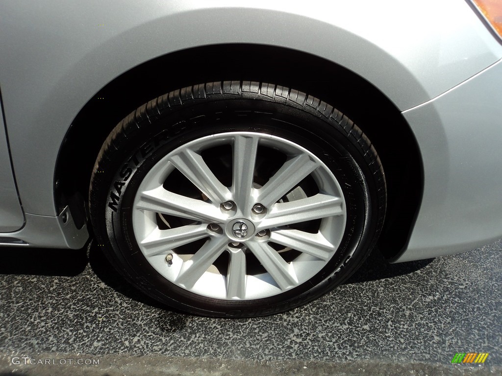 2014 Camry XLE - Classic Silver Metallic / Ash photo #26