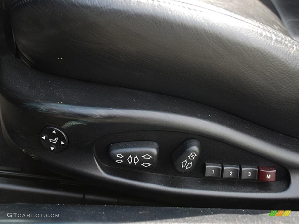 2004 3 Series 330i Convertible - Jet Black / Black photo #16
