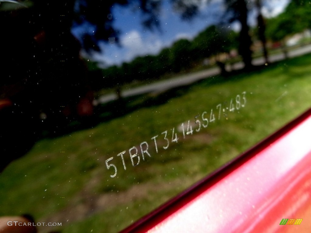 2005 Tundra SR5 Access Cab - Salsa Red Pearl / Light Charcoal photo #12