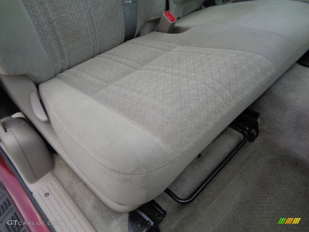 2005 Tundra SR5 Access Cab - Salsa Red Pearl / Light Charcoal photo #18