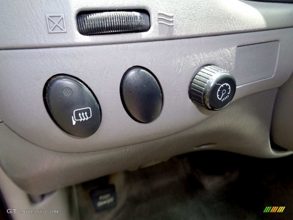 2005 Tundra SR5 Access Cab - Salsa Red Pearl / Light Charcoal photo #42