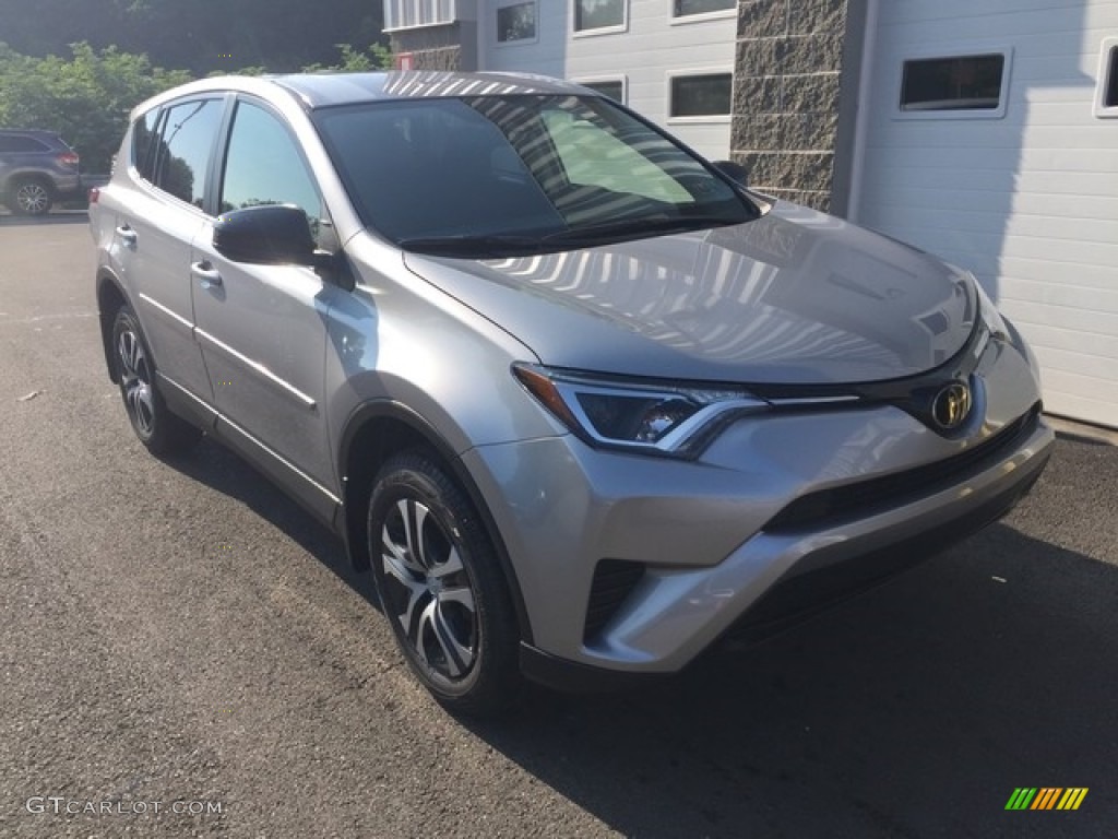 2018 RAV4 LE - Silver Sky Metallic / Black photo #1