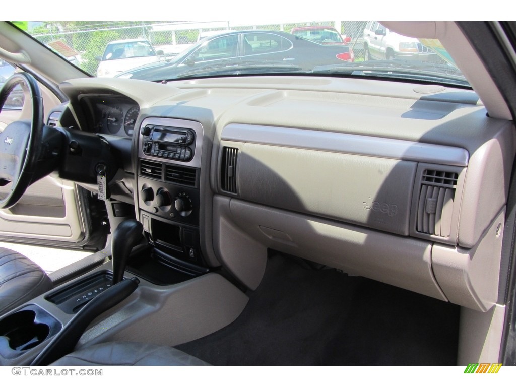 2003 Grand Cherokee Laredo - Brilliant Black / Dark Slate Gray photo #18