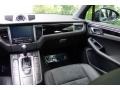 Black - Macan  Photo No. 15