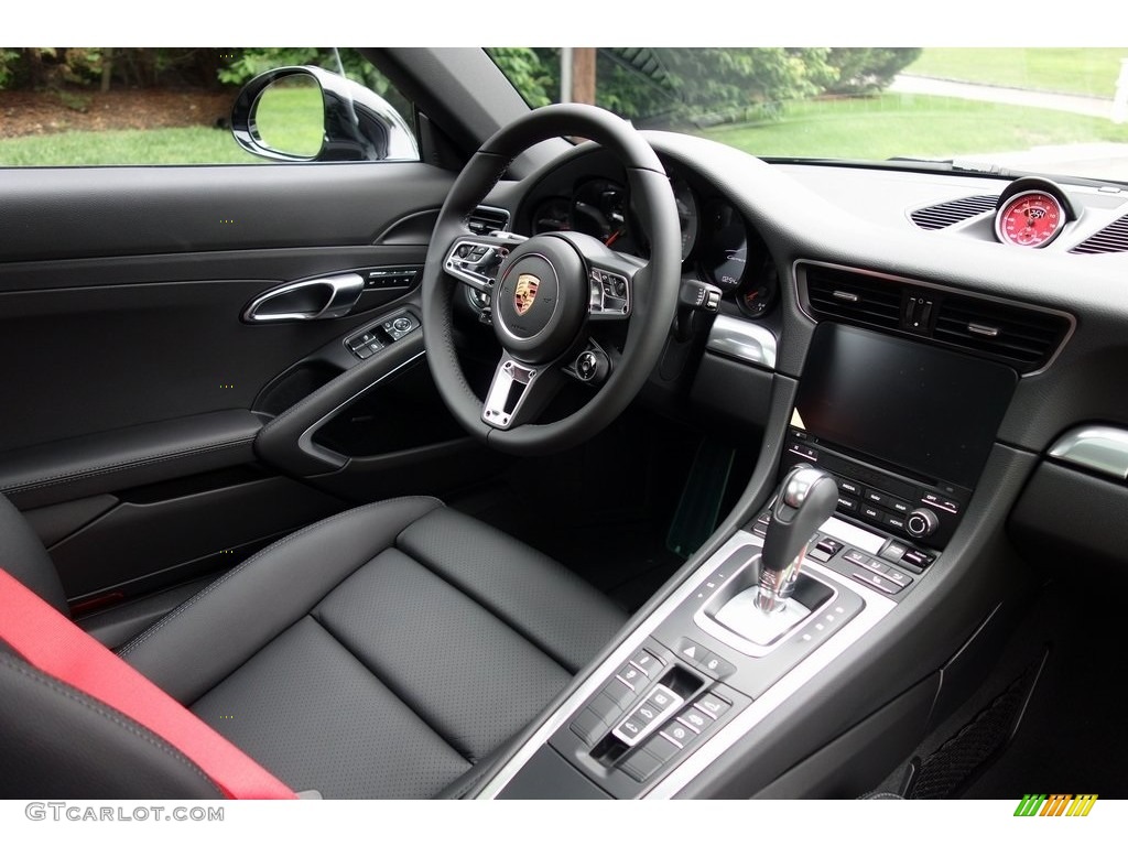 2018 Porsche 911 Carrera 4S Coupe Black Dashboard Photo #128668243