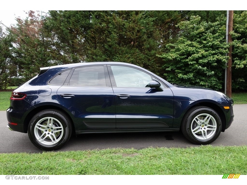 2018 Macan  - Night Blue Metallic / Black/Luxor Beige photo #3