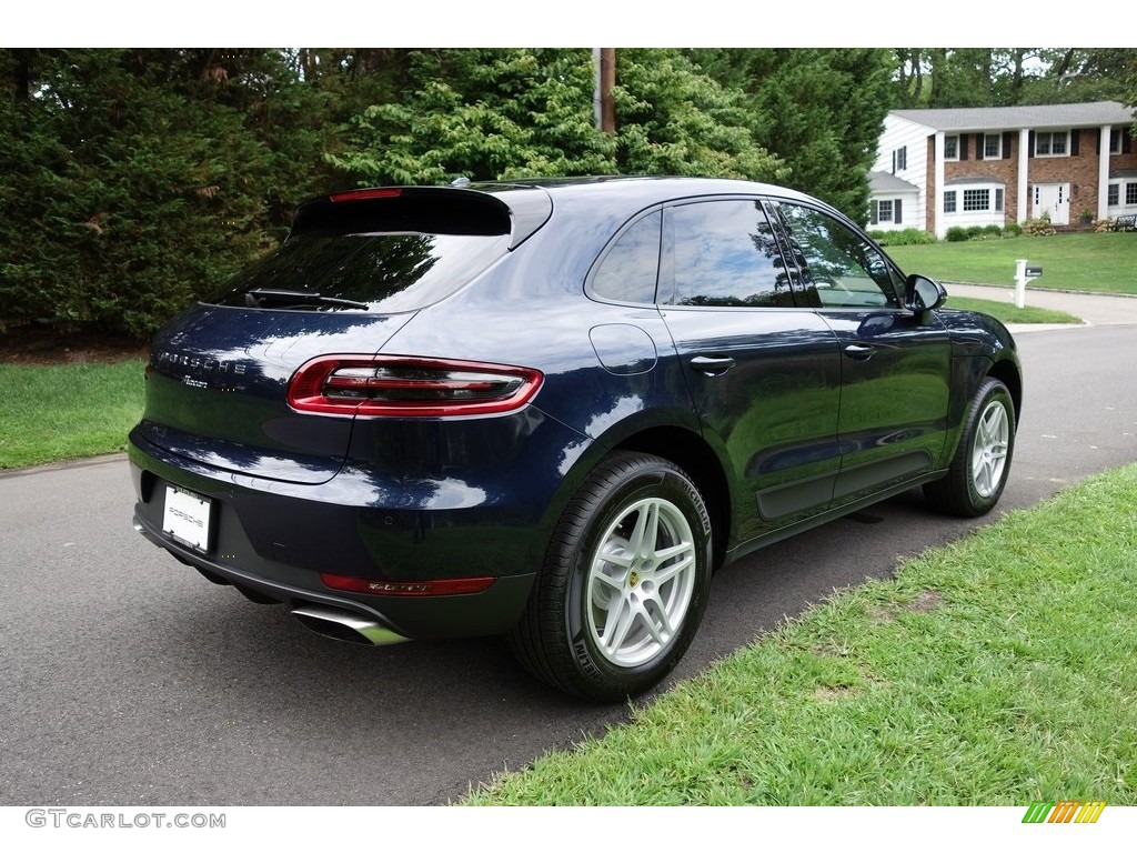 2018 Macan  - Night Blue Metallic / Black/Luxor Beige photo #4