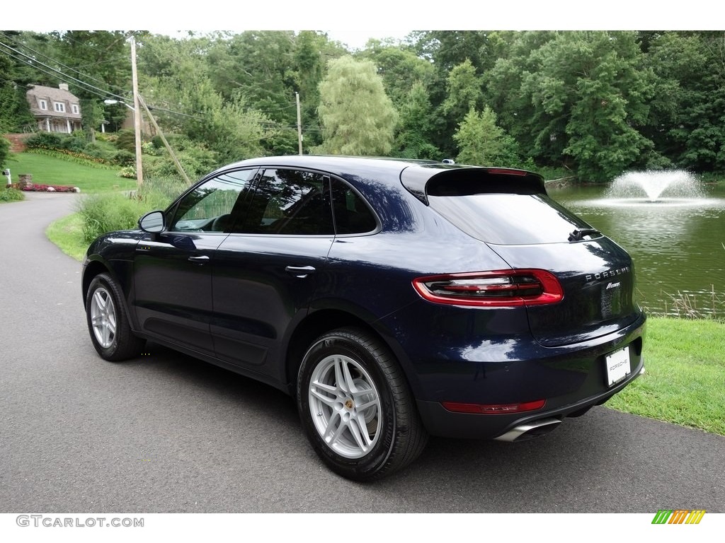 2018 Macan  - Night Blue Metallic / Black/Luxor Beige photo #6