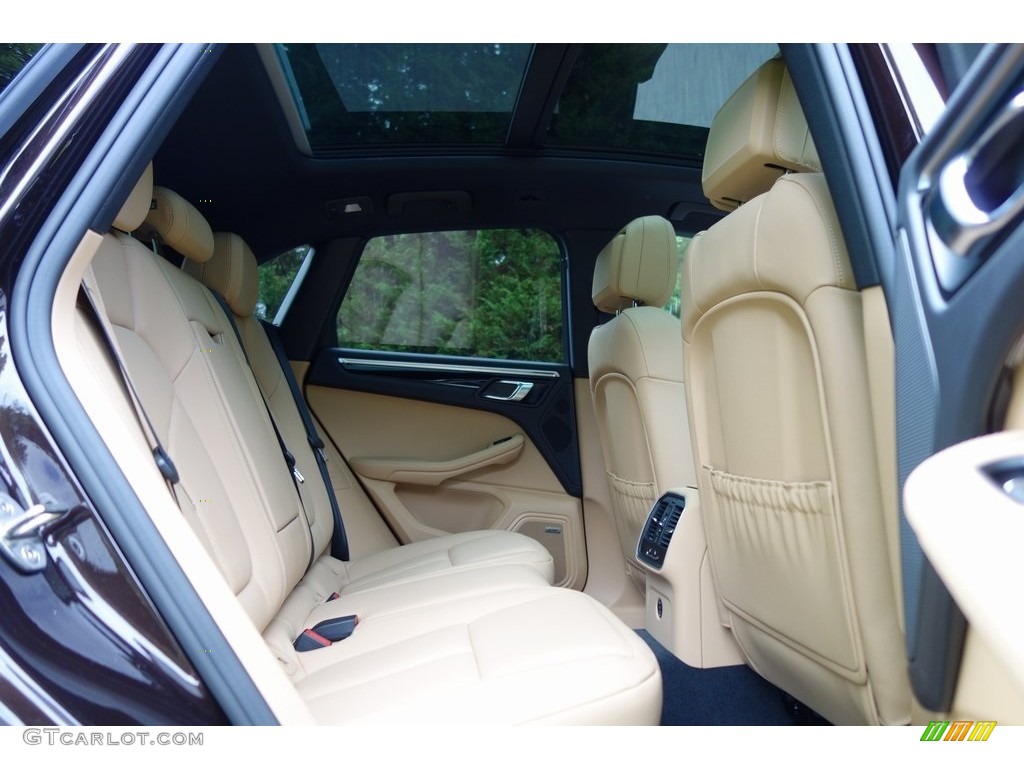 2018 Porsche Macan S Rear Seat Photo #128670023