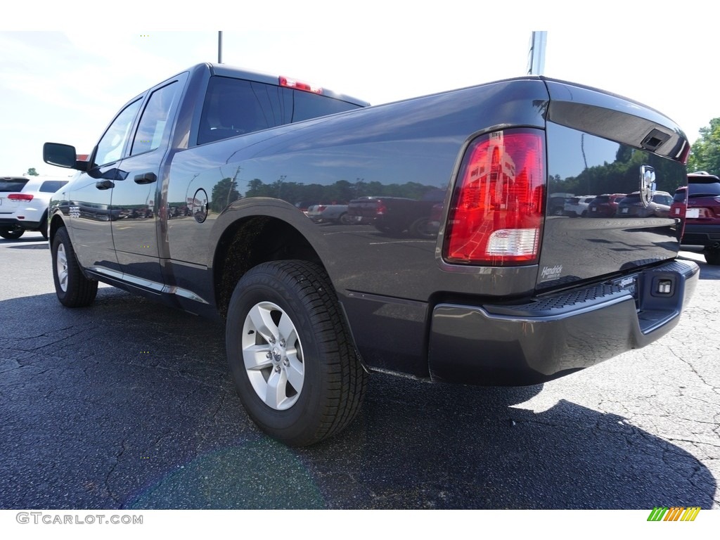 2018 1500 Express Quad Cab - Granite Crystal Metallic / Black photo #12