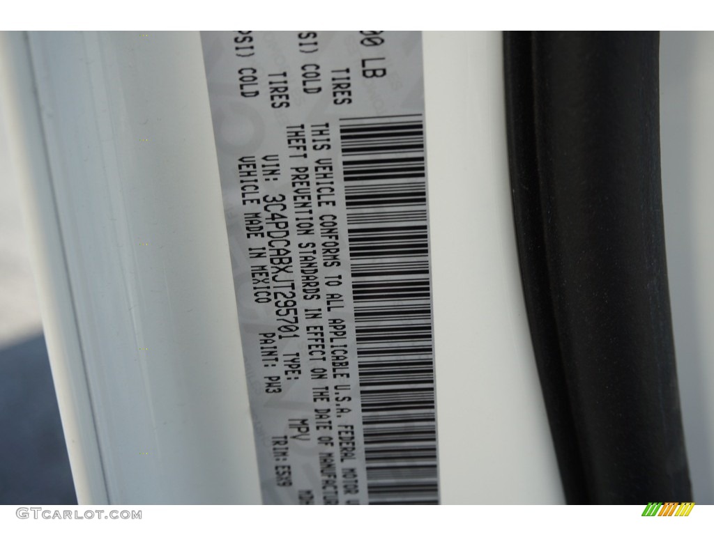 2018 Journey SE - Vice White / Black photo #13