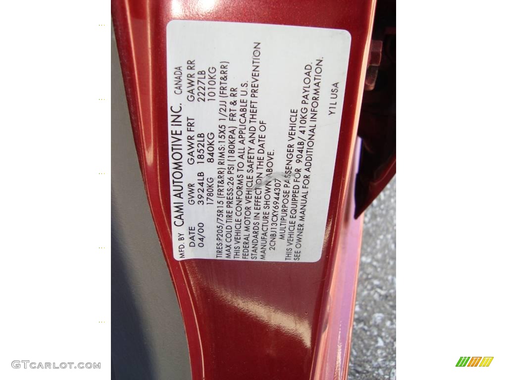 2000 Tracker 4WD Hard Top - Sunset Red Metallic / Medium Gray photo #16