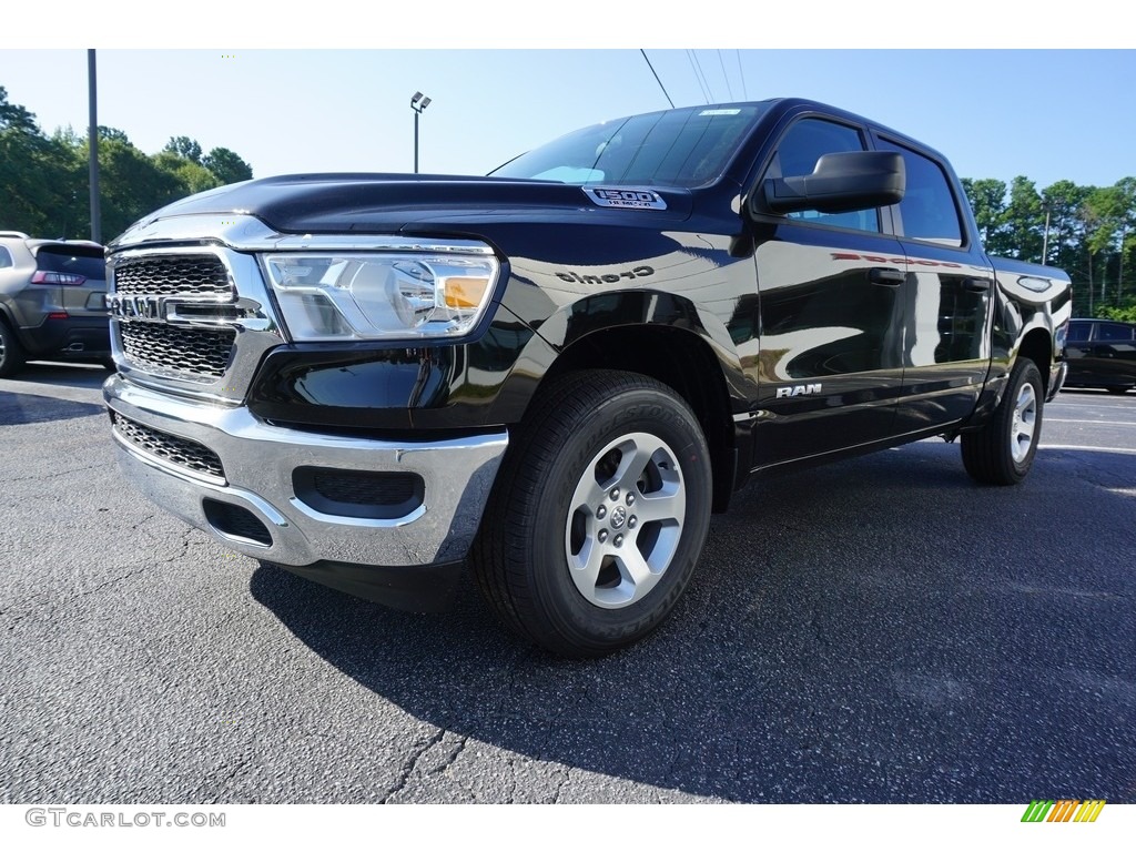2019 1500 Tradesman Crew Cab - Diamond Black Crystal Pearl / Black photo #3