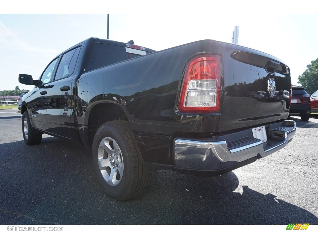 2019 1500 Tradesman Crew Cab - Diamond Black Crystal Pearl / Black photo #14