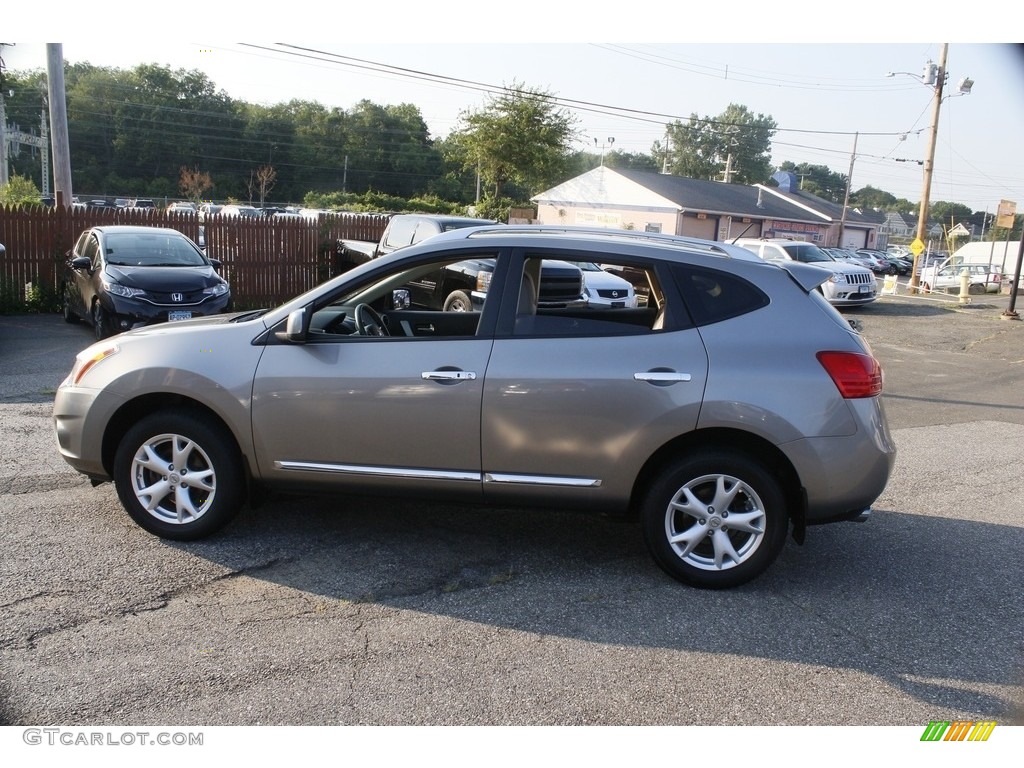 2011 Rogue SV AWD - Gotham Gray Metallic / Gray photo #11