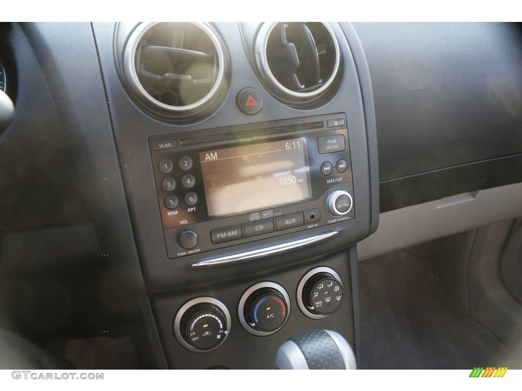 2011 Rogue SV AWD - Gotham Gray Metallic / Gray photo #13
